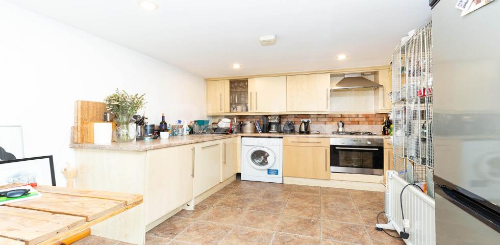 			VIRTUAL TOUR AVAILABLE!, 2 Bedroom, 1 bath, 1 reception Maisonette			 EAGLE HOUSE-EAGLE WHARF ROAD, OLD STREET-SHOREDITCH